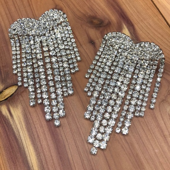 Crystal Dripping Hearts Earrings! - Picture 4 of 5